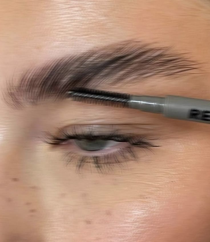 EYES